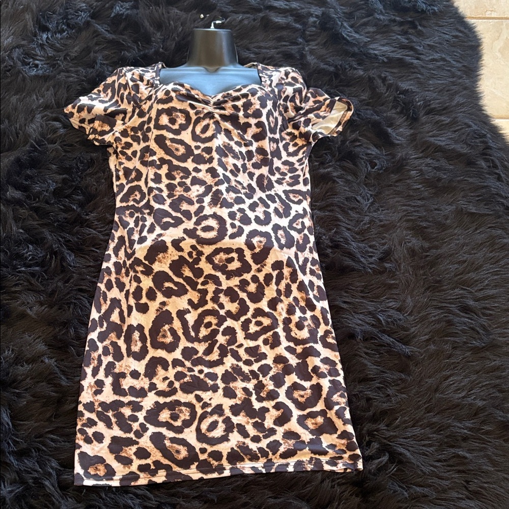 Leopard Print Short Sleeve Dress in Brown and Tan